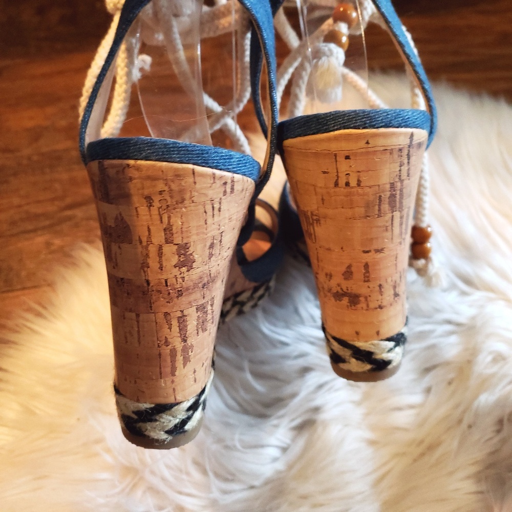Mix No. 6 Venesa Wedge Sandal - Picture 6 of 8
